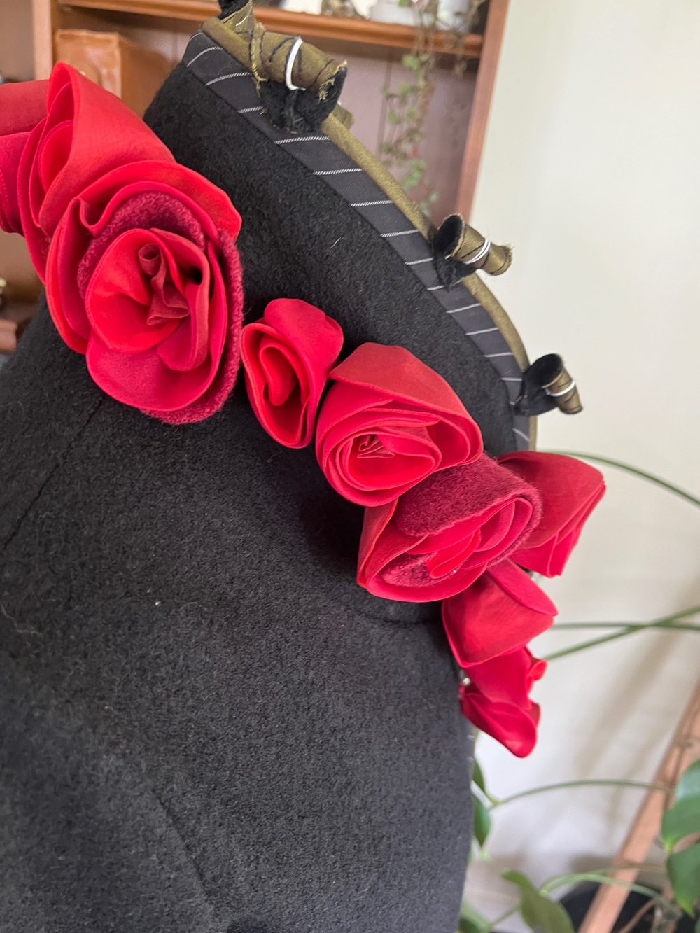 CoVelo Clothing Black Women's Wool Jacket with Red Floral Rose Accents M - Picture 8 of 16